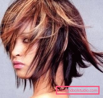 Популарни фризури за жени со долги и коса цртички за средна коса