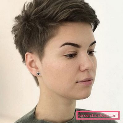 Фризура Pixie за кратка коса 2018 - 2019 - фотографии од сите страни